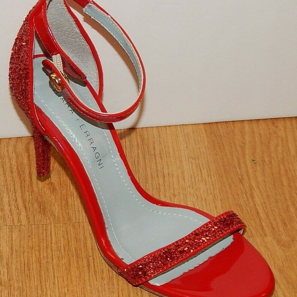CHIARA FERRAGNI RED SANDALS HEELS sz 39(8.5-9) - Picture 2 of 3